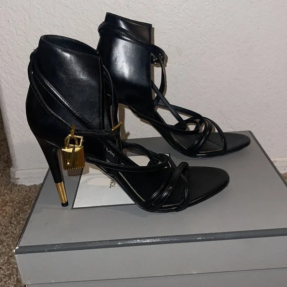 Tom Ford Shoes | Tom Ford Padlock Strappy Heels | Color: Black | Size: 39.5 - Picture 4 of 7